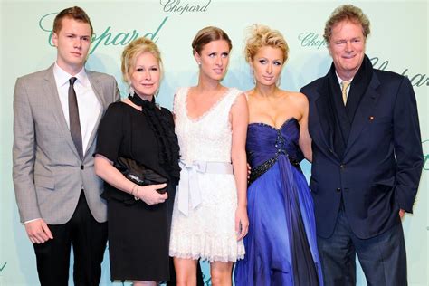HiltonFamily .